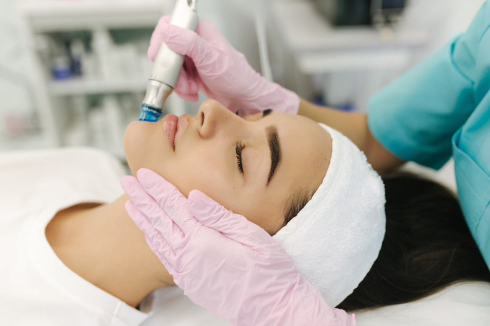 Girl getting hydrafacial treatment at Ormond Beach | Divine MedSpa